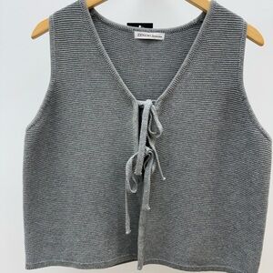 Zenana Outfitters Gray Tie-Front Tank Top